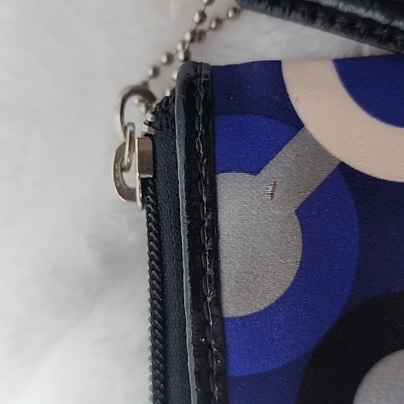 Vintage Coach Poppy Satin Fabric Wristlet - Picture 8 of 8